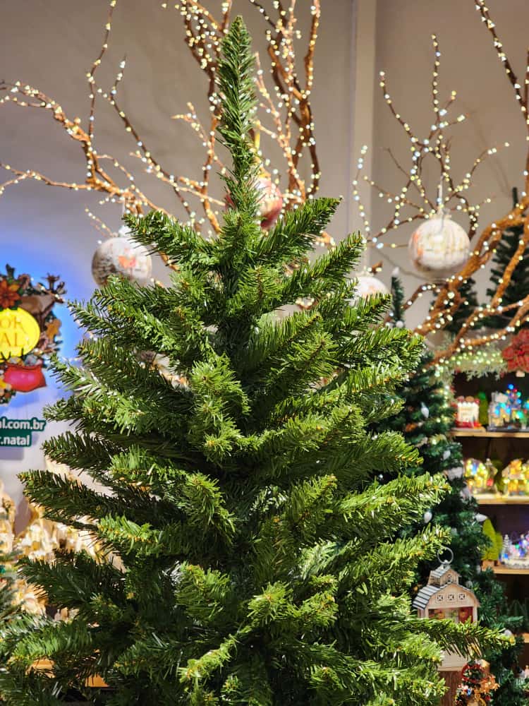 ÁRVORE SLIM BRYANT 1106 GALHOS 2,10CM