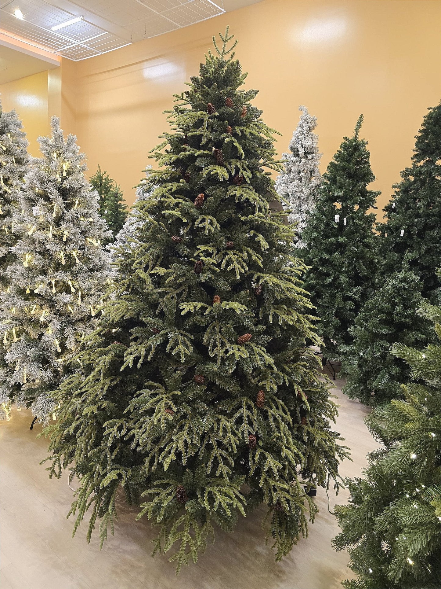 Árvore Realista Clic 4428 Galhos - Com Led embutido - BRINDE EXCLUSIVO PRÉ-VENDA