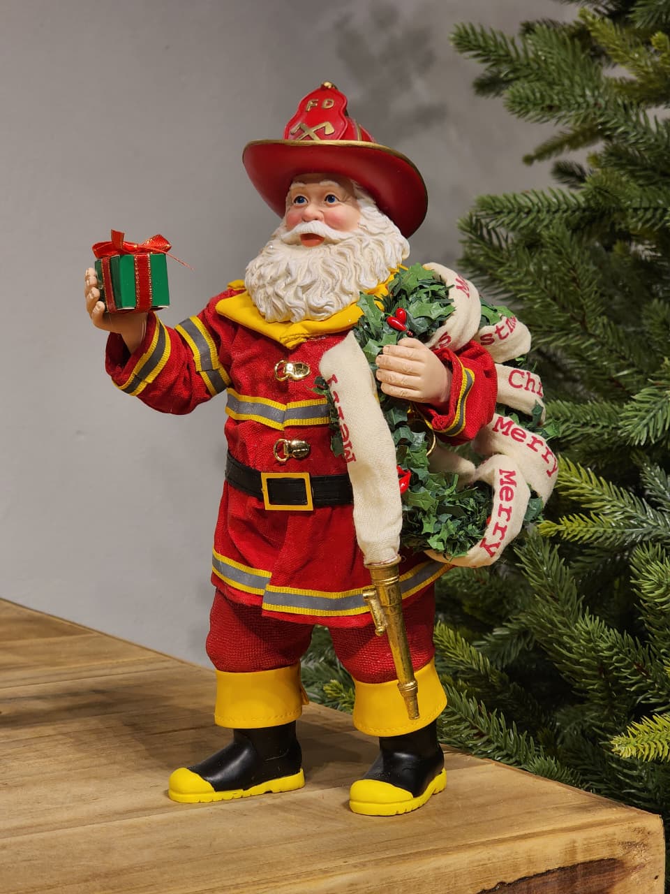 PAPAI NOEL BOMBEIRO COLEÇÃO KURT S. ADLER 28CM